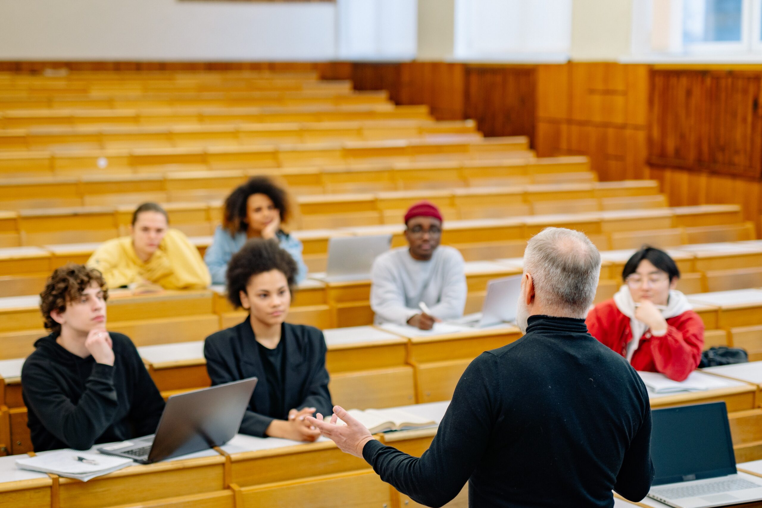 Should Colleges Perform Criminal Background Checks?